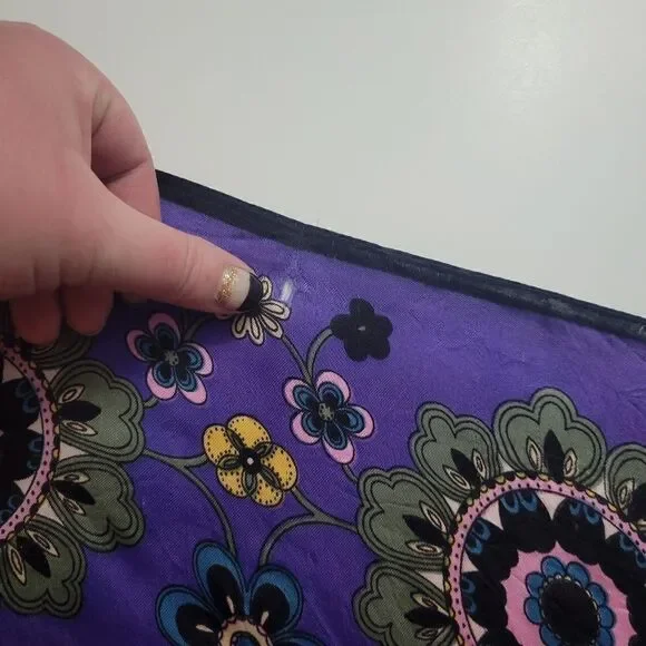 60s Groovy Floral Scarf - Picture 9 of 9